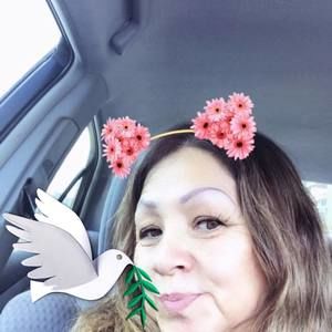 Meet your Posher, Adela